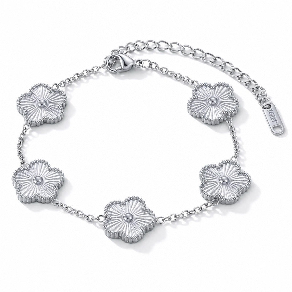 Flower Clove Bracelet - 18k Gold Plated Stainless Steel
